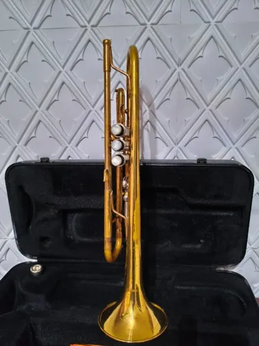 Trompete Condor Sib Classic Dourado Com Case E Bocal