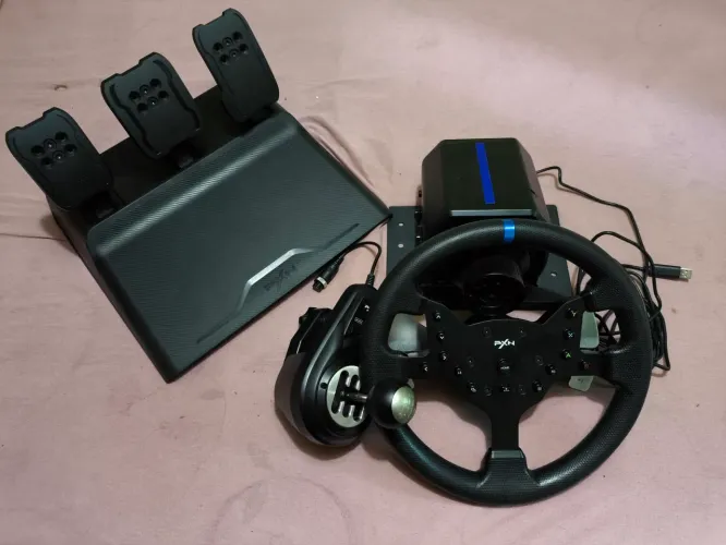 Volante PXN V99