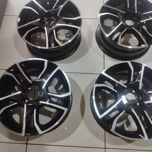 Rodas aro 15 Furação 4x100 