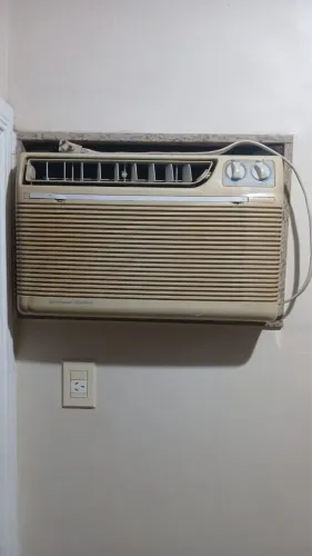 Ar condicionado 10 mil btus 220 V