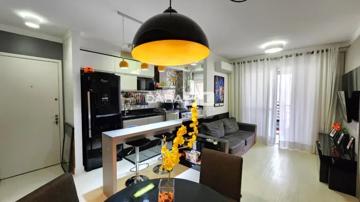 Apartamento Mobiliado à venda no Cambuí em Campinas/SP.