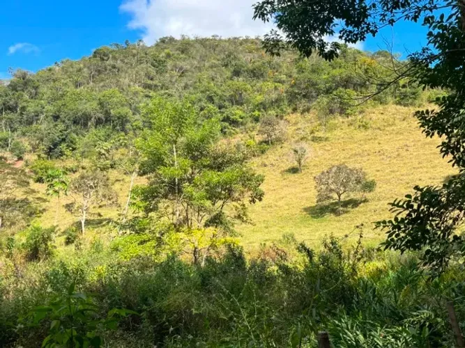 Fazenda de 16 alqueires em Itambacuri