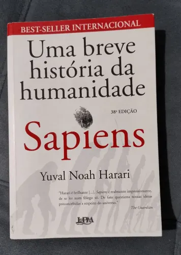 Sapiens, de Yuval Harari (livro usado)