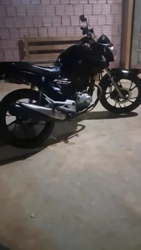 Troco por casa ou terreno