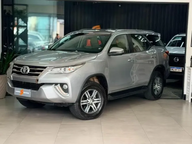 Toyota Hilux CD SR 4X2 2.7 16v/2.7 Flex Aut. 2019