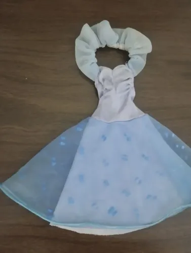 Roupa Boneca Lia laço de perfume 