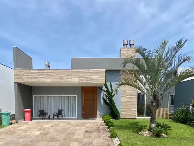 CASA MOBILIADA E DECORADA NO CONDOMÍNIO DUBAI RESORT EM CAPÃO DA CANOA