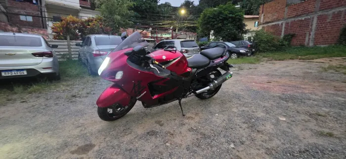 Vendo ou troco por moto de menor cilindrada com volta.