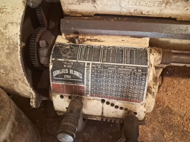 Vendo TORNO MECÂNICO DA SANCHES BLANDES 