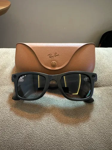 Ray-Ban Meta Smart Glasses