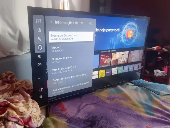 VENDO SMARTV SEMI NOVA DE 43 PL COM COMANDO DE VOZ TEM NOTA FISCAL FACILITO A ENTREGA