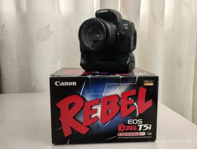 Canon T5i Nova Poucas Vezes usada 