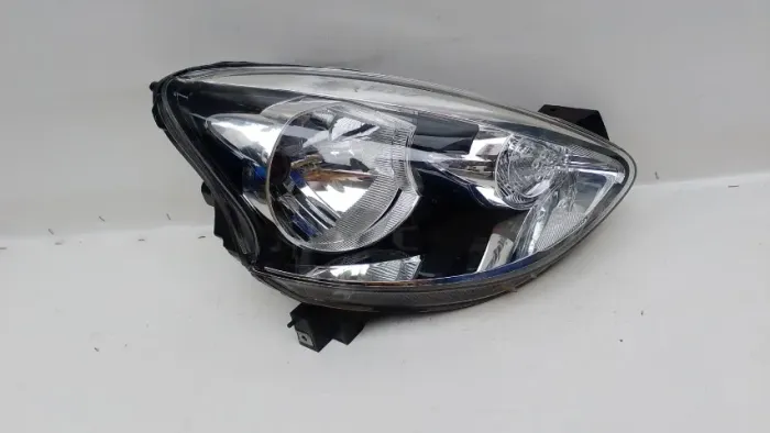 Farol New March 2014 A 2020 Foco Simples Original Direito/passageiro