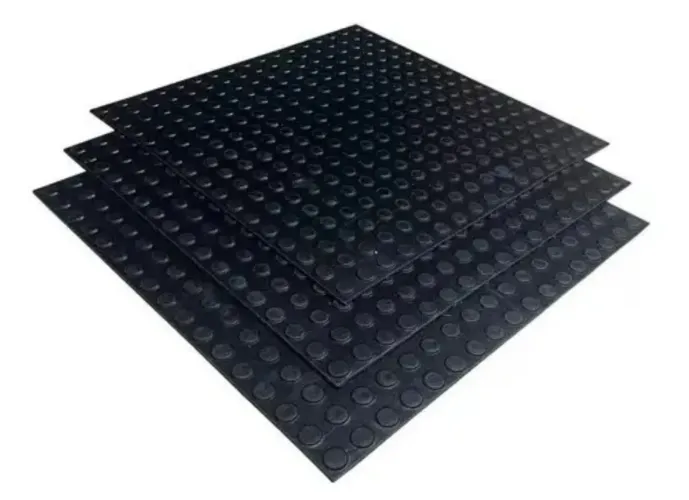 Vendo placas de borracha 50cm X 50cm