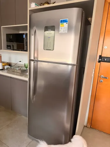 GELADEIRA ELECTROLUX FROST FREE INOX - USADA