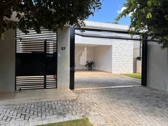 CASA MOBILIADA COM 3 SUÍTES À VENDA POR R$ 2.000.000,00 NO AQUARELA BRASIL EM SINOP/MT - G