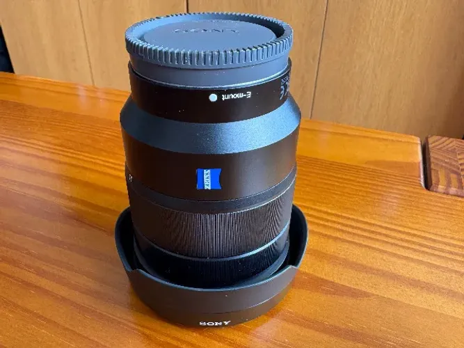 Sony 16-35mm f/4 Vario-Tessar T FE ZA OSS