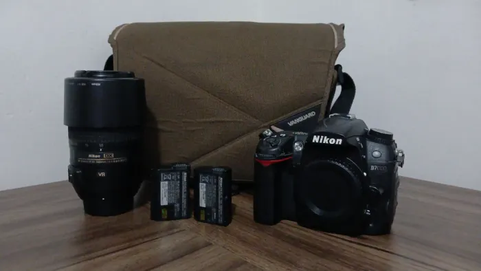 KIT NIKON D7000+LENTE 55-300MM AF-S 1:4.5-5.6G+ Acessórios 