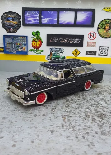 Chevrolet Nomad 1955 Saído 1/24 **leia o anuncio**