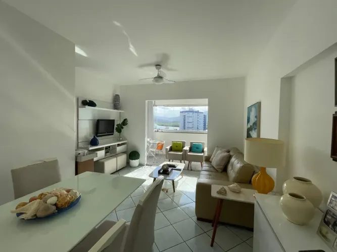 Imóvel para venda possui 87 metros quadrados com 2 quartos em Centro - Guarapari - ES