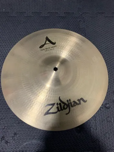 Chimbal Zildjian New Beat 14 ?novo?