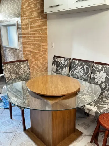 Mesa de jantar tampo giratório
