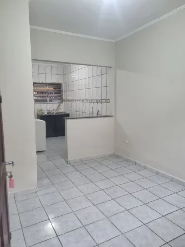 Casa 2 quartos, divisa da Tupi/ Aviação, próximo ao Roldão, uma quadra da Kennedy