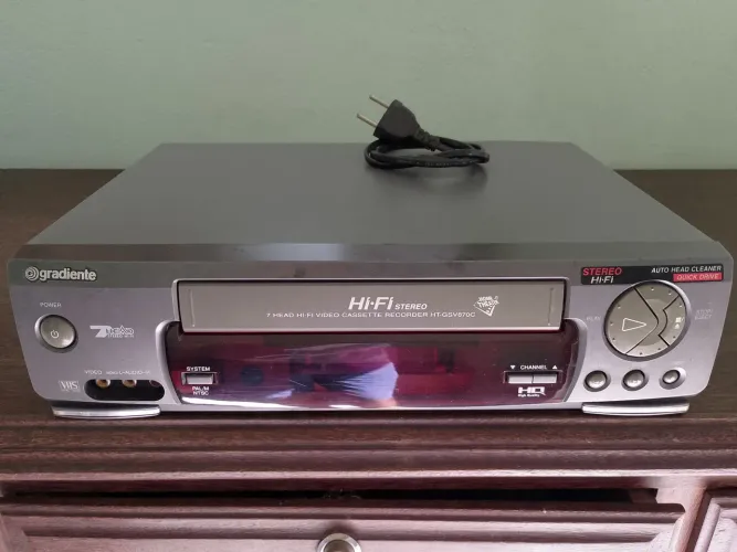 Videocassete 7 HEAD GRADIENTE Hi-Fi STÉREO HT-GSV870C