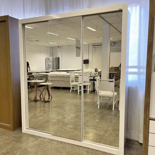 Guarda-roupa espelhado de casal  Promoção 