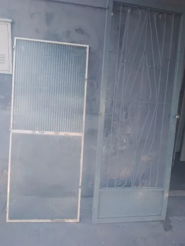Porta de ferro reforçada completa vidro fechadura