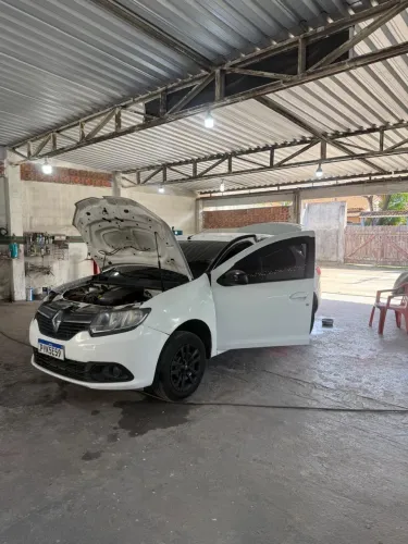 Renault Logan Expression Hi-flex 1.6 8V 4P 2017