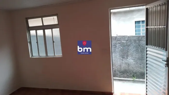 Casa para alugar em São Paulo, Vila Carmosina, com 2 quartos, com 40 m²
