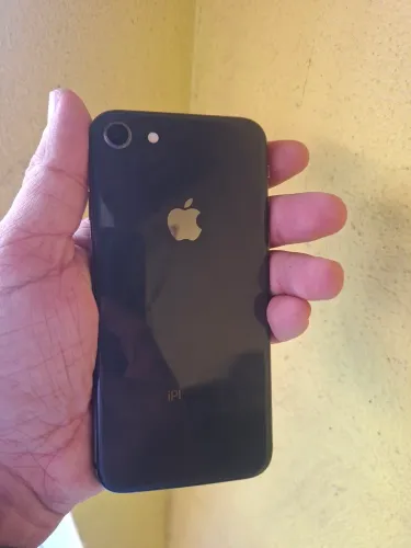 Iphone 8 64g, biométia ok, com capinha, película e carregador.