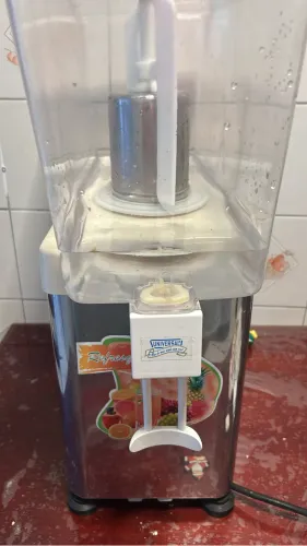 Refresqueira Suqueira 1 Cuba