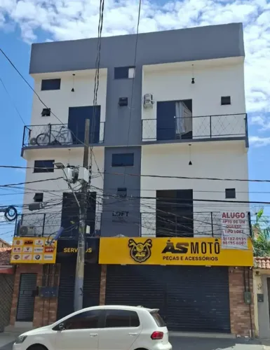 Alugo apto de um quarto tipo Loft na Rua de Óbidos CRECI 9996