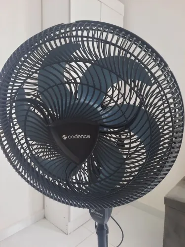 Ventilador CADENCE coluna turbo. 