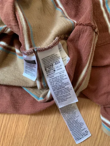 Camiseta Levis listrada