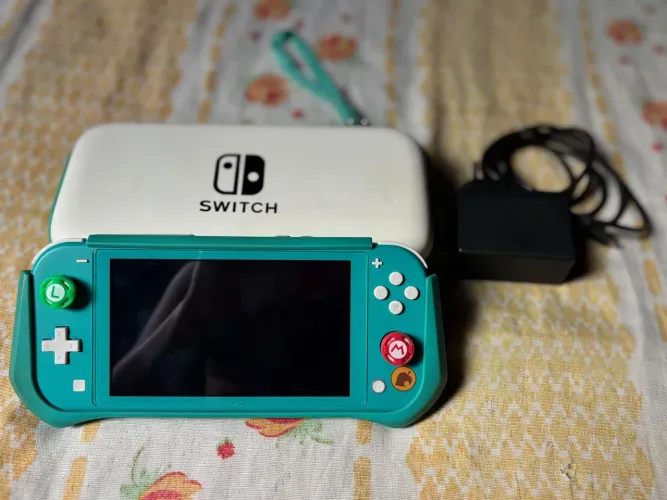 Nitendo switch lite 256g (DESBLOQUEADO)