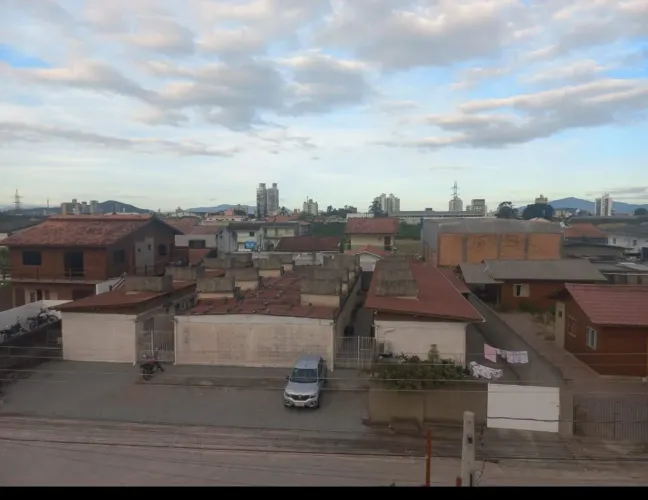 Terreno com 780 m² à venda em Palhoça.