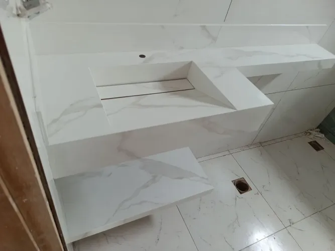 Pias de banheiro em porcelanato