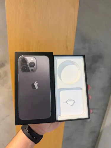 Caixa de iPhone 13 Pro 256GB Cinza Espacial 