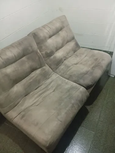 Vendo sofá barato,estou mim mudando da cidade ,contato *