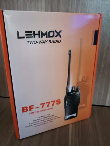 Rádio comunicador profissional com Anatel completo