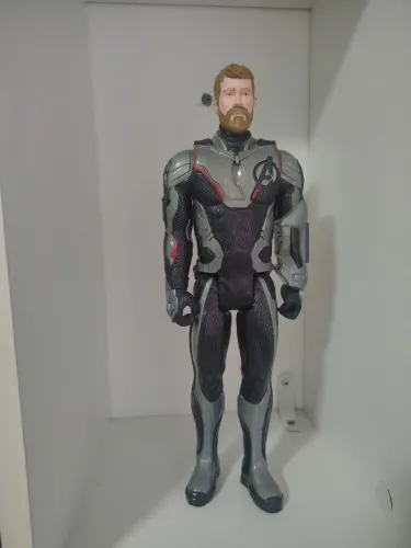 Bonecos Marvel