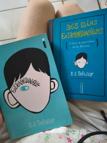 2 livros: Extraordinário e 356 dias extraordinários