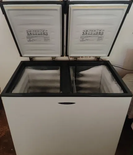 REFRIGERADOR 2 PORTAS 337 Litros 220v