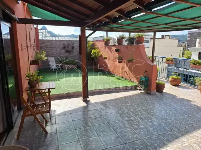 Duplex para venda possui 238 metros quadrados com 4 quartos em Tijuca - Rio de Janeiro - R