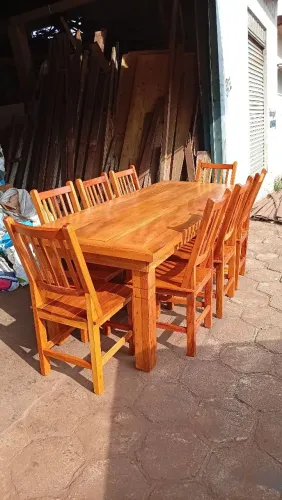 Mesa com Cadeiras Confortáveis Direto da Fábrica