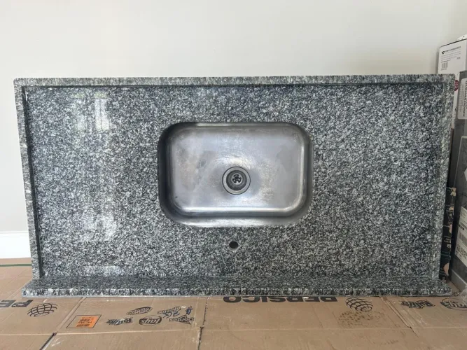 PIA DE MÁRMORE 1,20m X 0,61cm (COM CUBA)