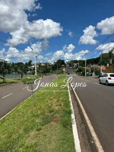 Terreno Comercial de Esquina na Av Arantes - Campolina Vila Esperança - Maringá - Paraná